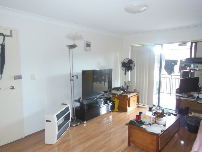 8/249 Targo Road, Toongabbie NSW 2146