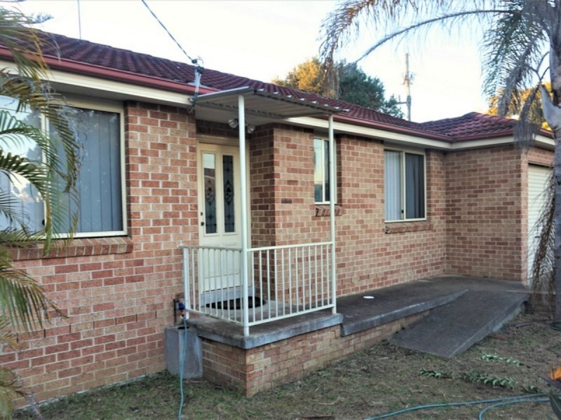 2a Ivy Street, Toongabbie NSW 2146