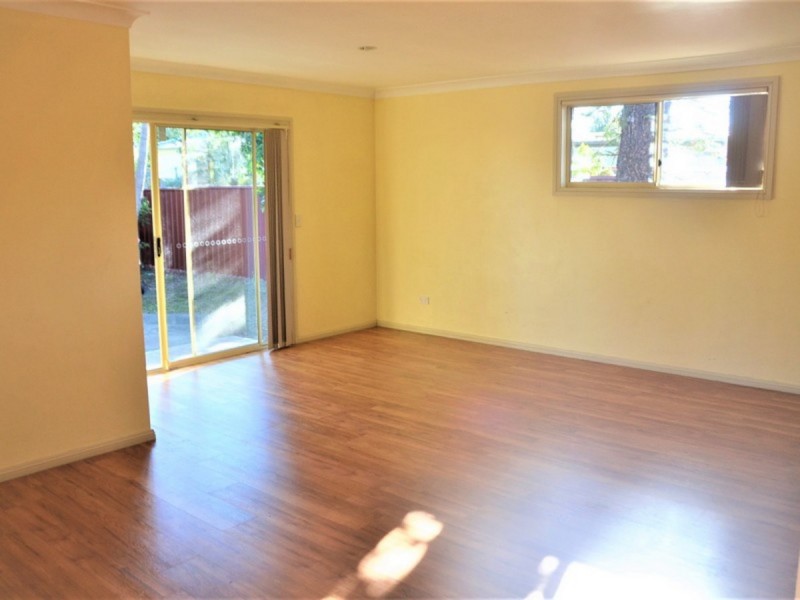 2a Ivy Street, Toongabbie NSW 2146