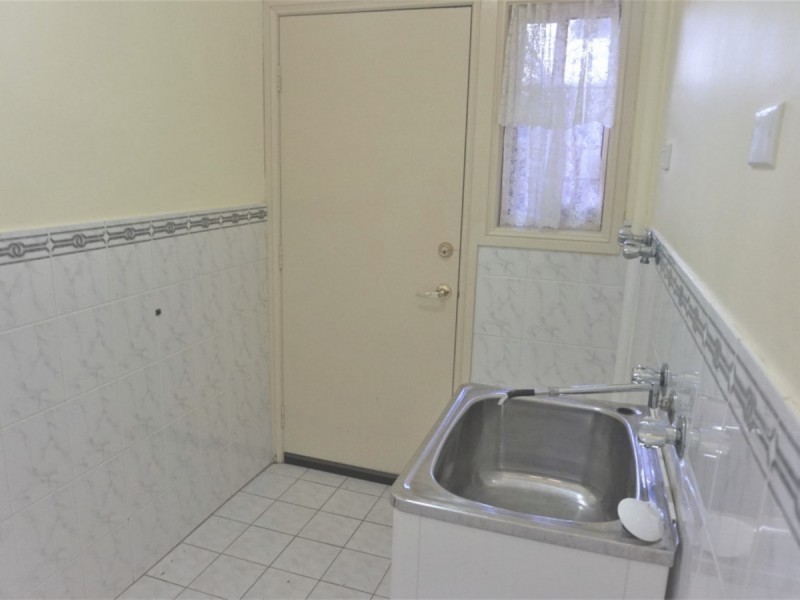 2a Ivy Street, Toongabbie NSW 2146