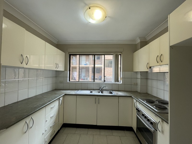 17/227 Targo Road, Girraween NSW 2145