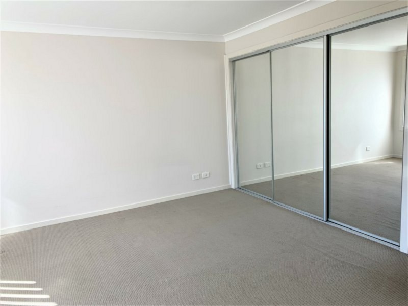 2/44 Metella Road, Toongabbie NSW 2146