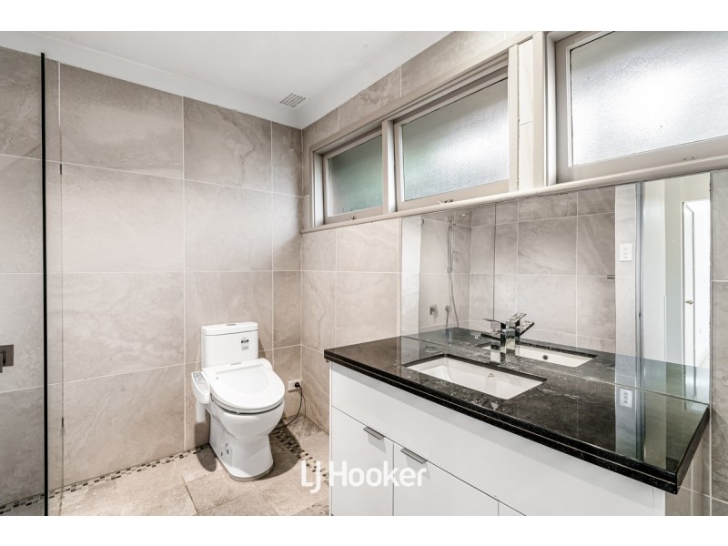 86 Ballandella Road, Toongabbie NSW 2146