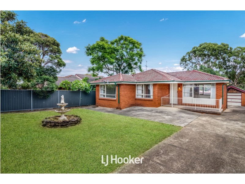 86 Ballandella Road, Toongabbie NSW 2146