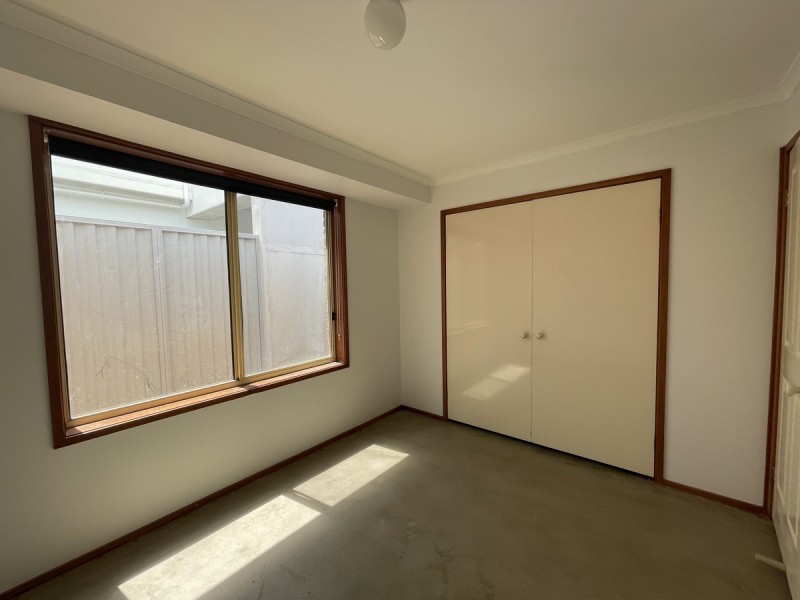 11 Civic Avenue, Pendle Hill NSW 2145