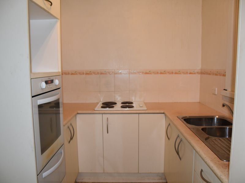 6 Wyena Road, Pendle Hill NSW 2145