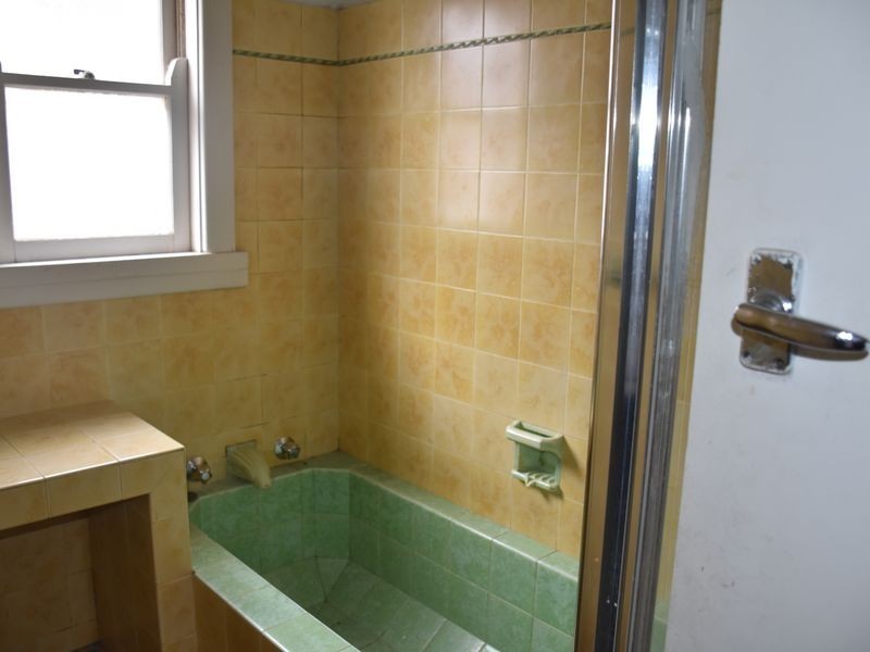 6 Wyena Road, Pendle Hill NSW 2145