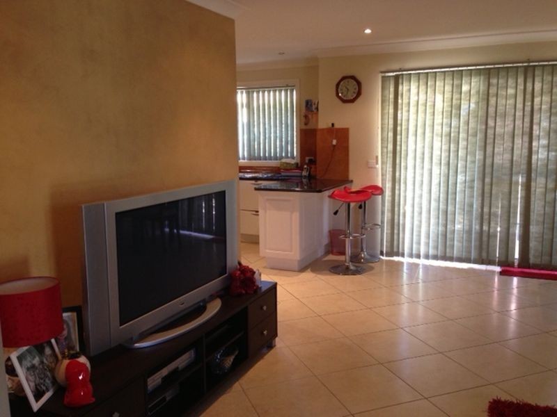 2/23A Reynolds Street, Toongabbie NSW 2146