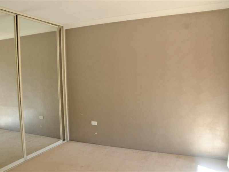 24/235 Targo Road, Toongabbie NSW 2146