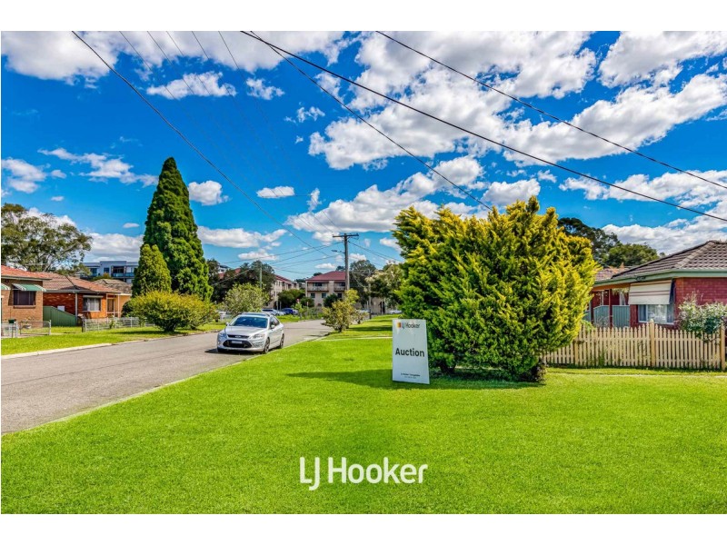 11 Ancona Avenue, Toongabbie NSW 2146