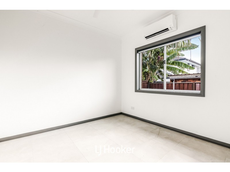 27a Derbyshire Avenue, Toongabbie NSW 2146