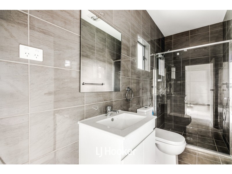 27a Derbyshire Avenue, Toongabbie NSW 2146