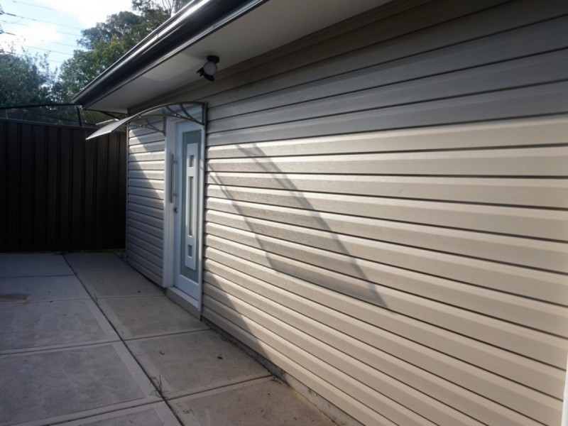 8a Ivy Street, Toongabbie NSW 2146