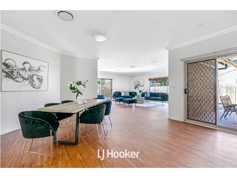 74 Oramzi Road, Girraween NSW 2145