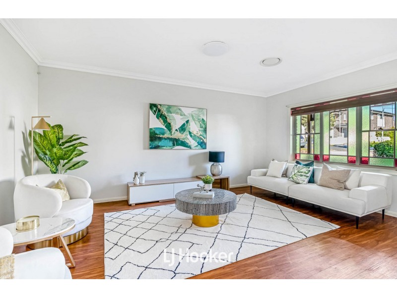 74 Oramzi Road, Girraween NSW 2145