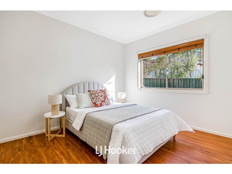 74 Oramzi Road, Girraween NSW 2145