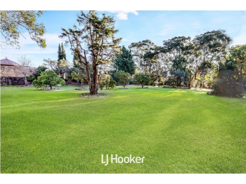 27 Buckingham Road, Baulkham Hills NSW 2153