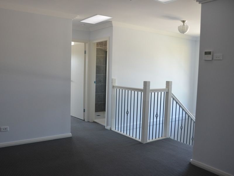 2/18 Reynolds Street, Toongabbie NSW 2146