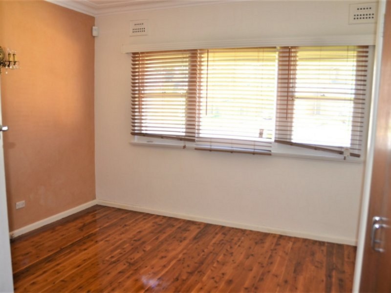 33 Toongabbie Road, Toongabbie NSW 2146