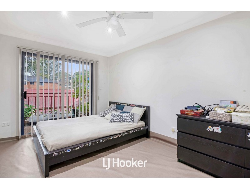15/240 Targo Road, Toongabbie NSW 2146