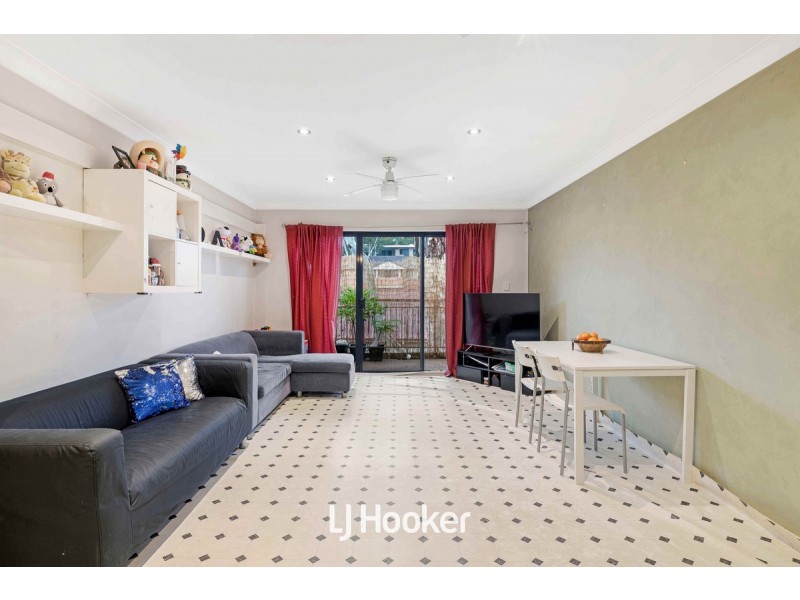 15/240 Targo Road, Toongabbie NSW 2146