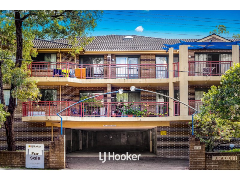 15/240 Targo Road, Toongabbie NSW 2146