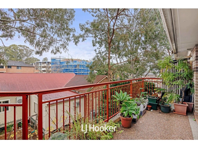 15/240 Targo Road, Toongabbie NSW 2146