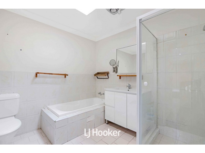 15/240 Targo Road, Toongabbie NSW 2146