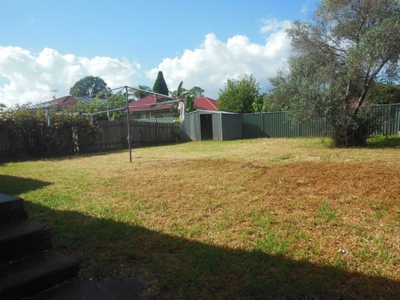 6 Ancona Avenue, Toongabbie NSW 2146