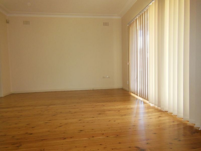 6 Ancona Avenue, Toongabbie NSW 2146