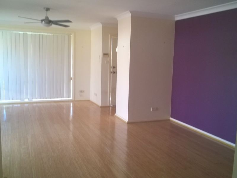 2/43A Carinya Road, Girraween NSW 2145