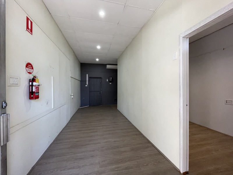 1/1-10 Portico Parade, Toongabbie NSW 2146