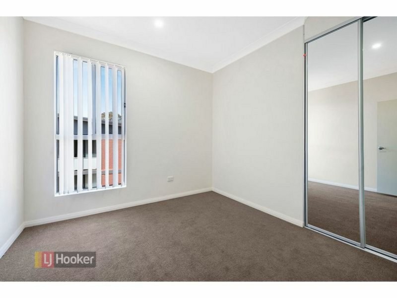 14/3-4 Harvey Place, Toongabbie NSW 2146