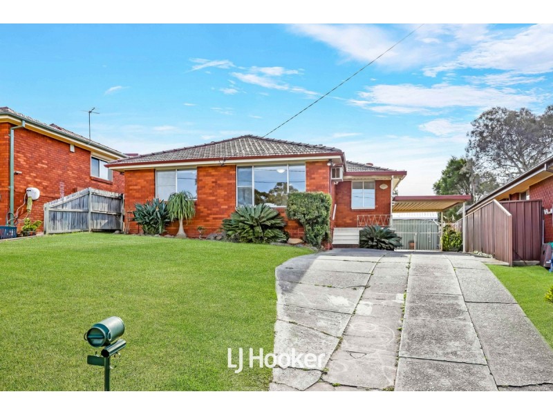 14 Valencia Crescent, Toongabbie NSW 2146