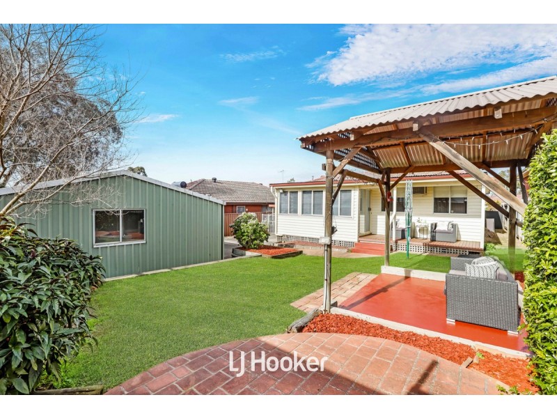 14 Valencia Crescent, Toongabbie NSW 2146