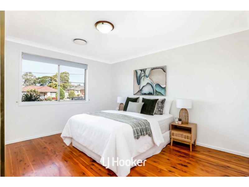 14 Valencia Crescent, Toongabbie NSW 2146