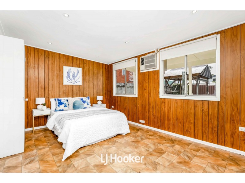 14 Valencia Crescent, Toongabbie NSW 2146