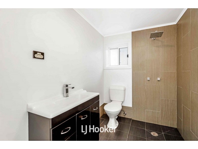 14 Valencia Crescent, Toongabbie NSW 2146