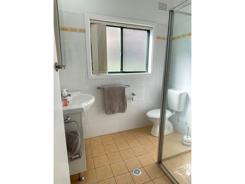 1 First Avenue, Toongabbie NSW 2146