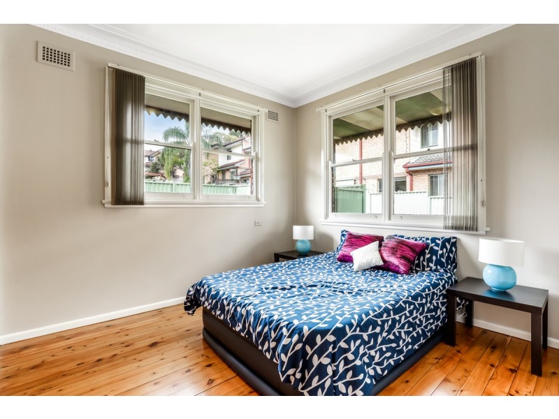 21 Metella Road, Toongabbie NSW 2146