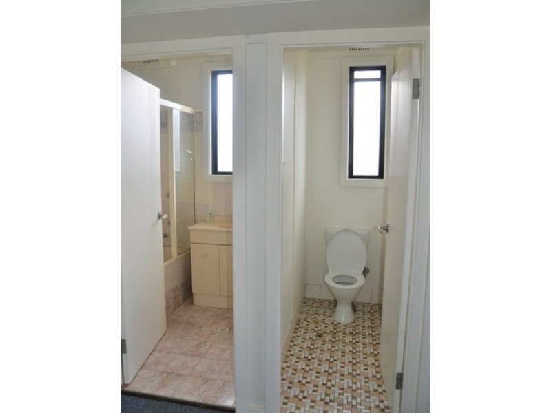 4 Sixth Avenue, Seven Hills NSW 2147