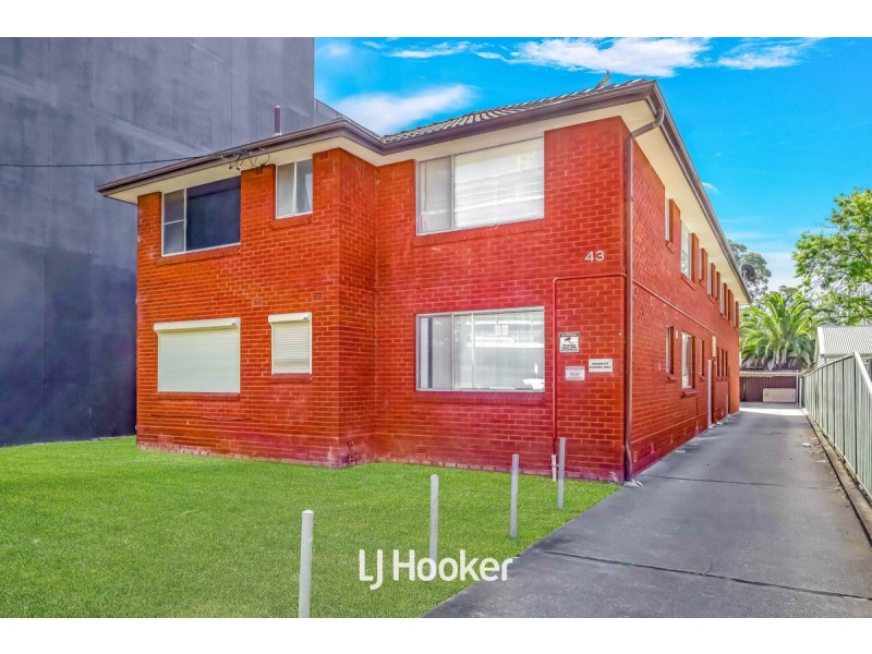 1/43 Aurelia Street, Toongabbie NSW 2146