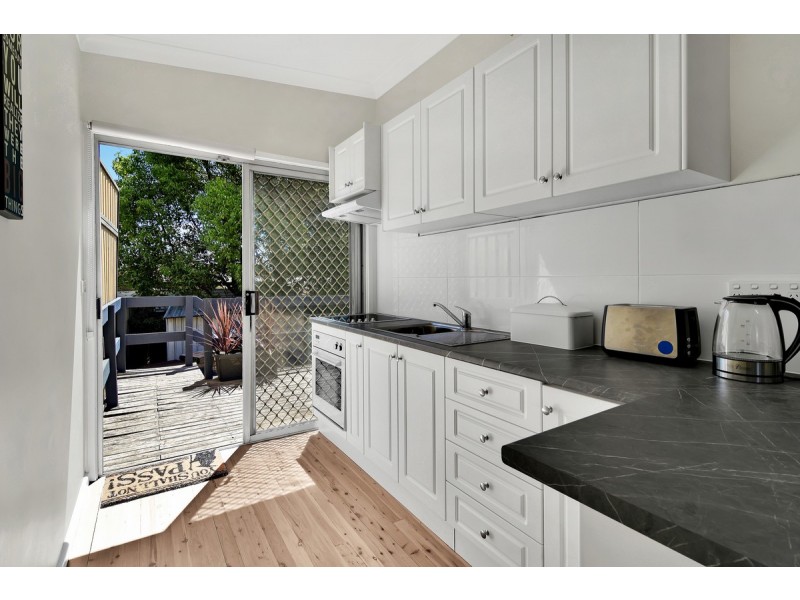 71 Bulli Road, Toongabbie NSW 2146