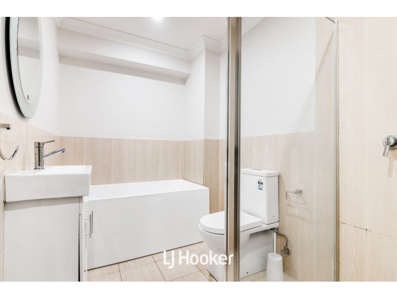 2/4-6 Junia Avenue, Toongabbie NSW 2146