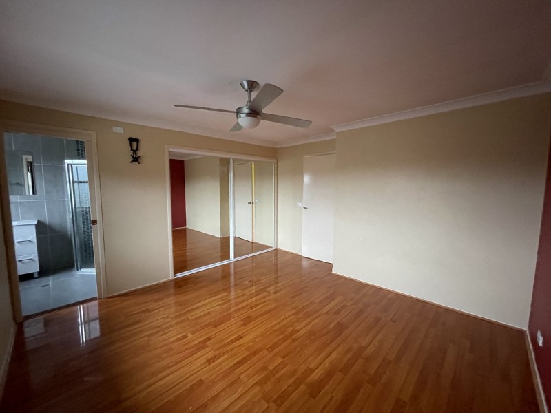 10 Teraweyna Close, Woodcroft NSW 2767