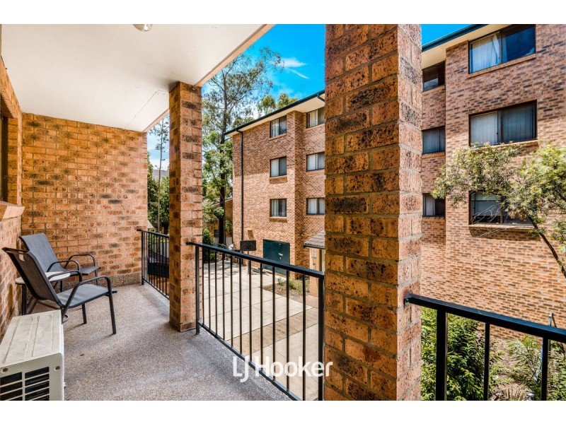 11/227 Targo Road, Girraween NSW 2145