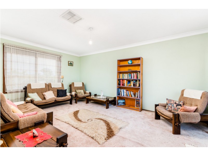 1 Boston Place, Toongabbie NSW 2146