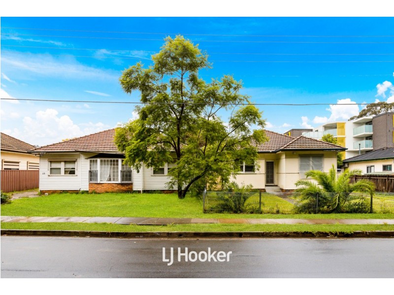 23 Junia Avenue, Toongabbie NSW 2146