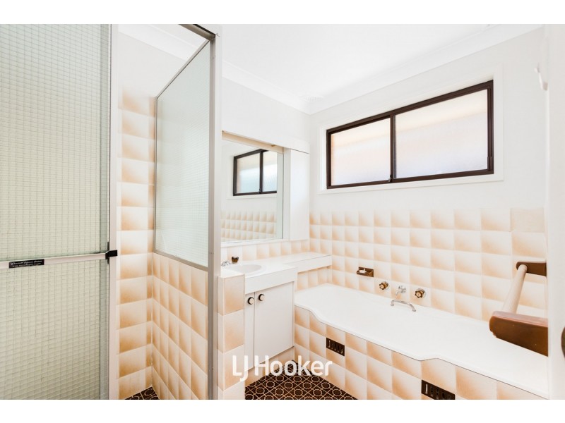 12 McCoy Street, Toongabbie NSW 2146