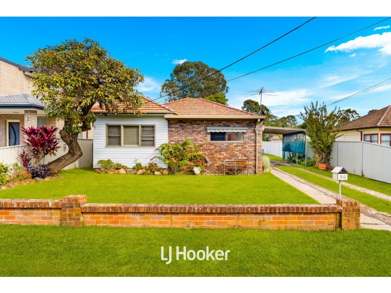 24 Budgeree Road, Toongabbie NSW 2146